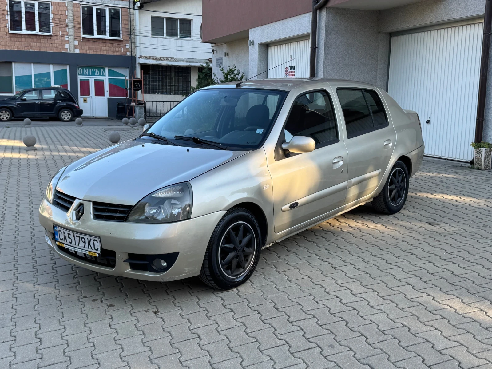 Renault Symbol 1.4 Газов Инжекцион