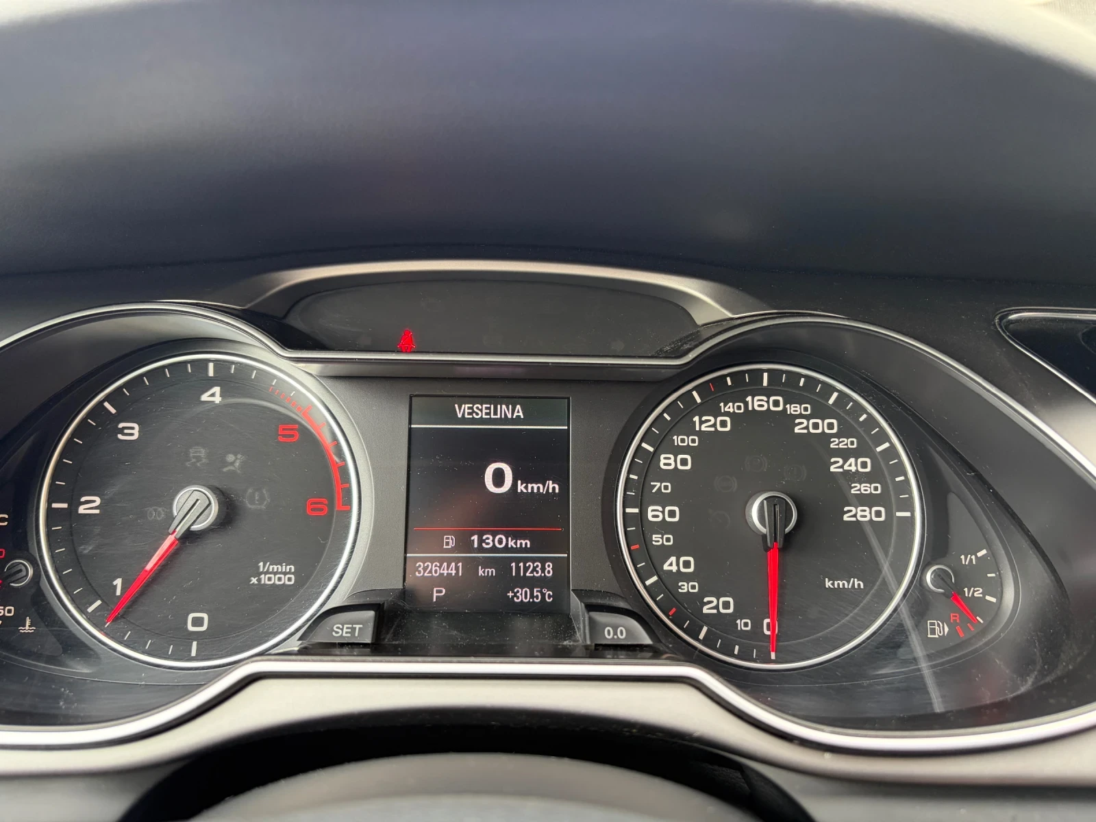 Audi A4, снимка 9 - Автомобили и джипове - 55657217