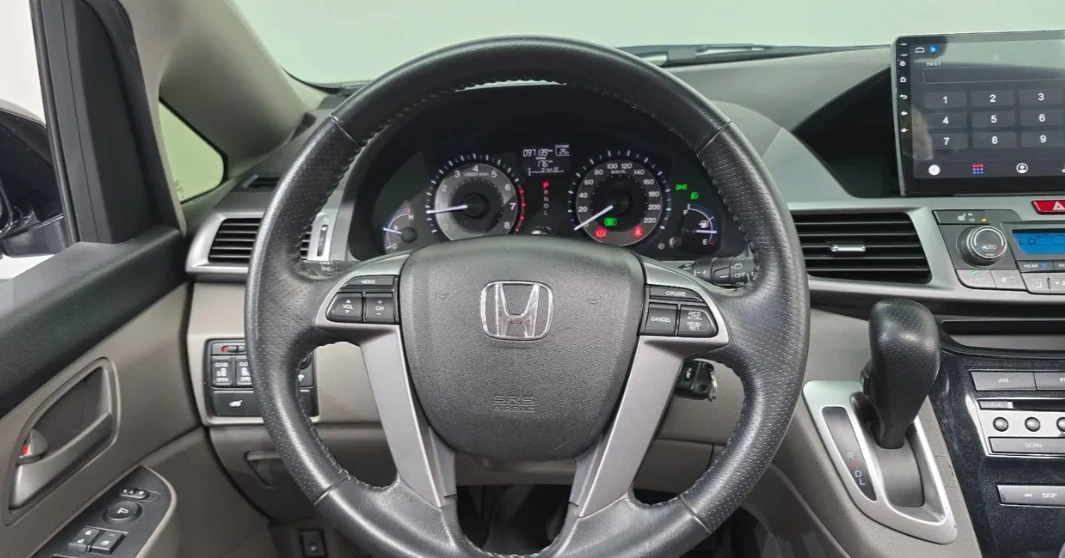 Honda Odyssey 3.5 Бензин, снимка 4 - Автомобили и джипове - 55688041