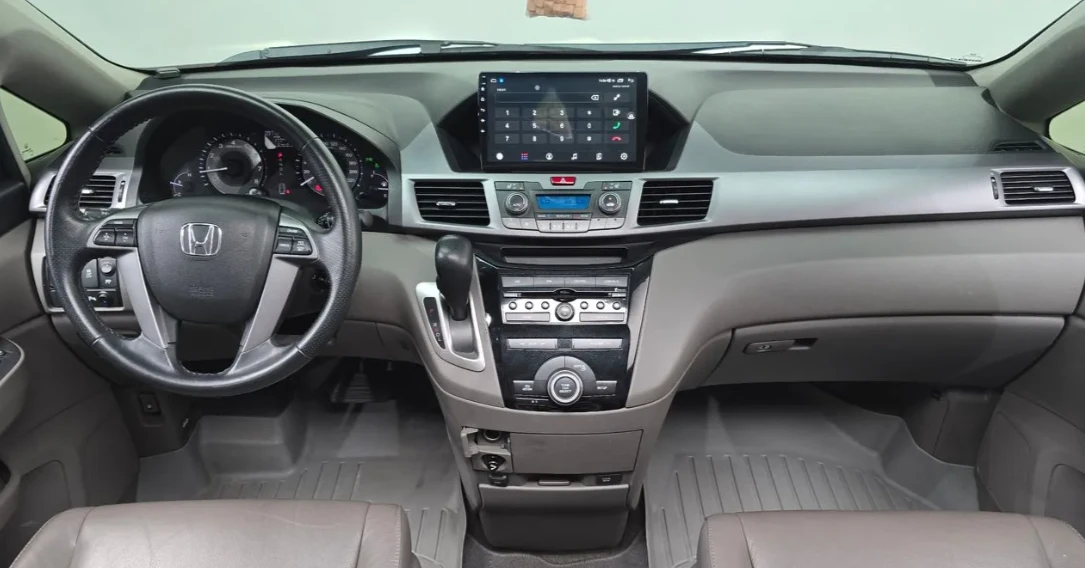 Honda Odyssey 3.5 Бензин, снимка 3 - Автомобили и джипове - 55688041