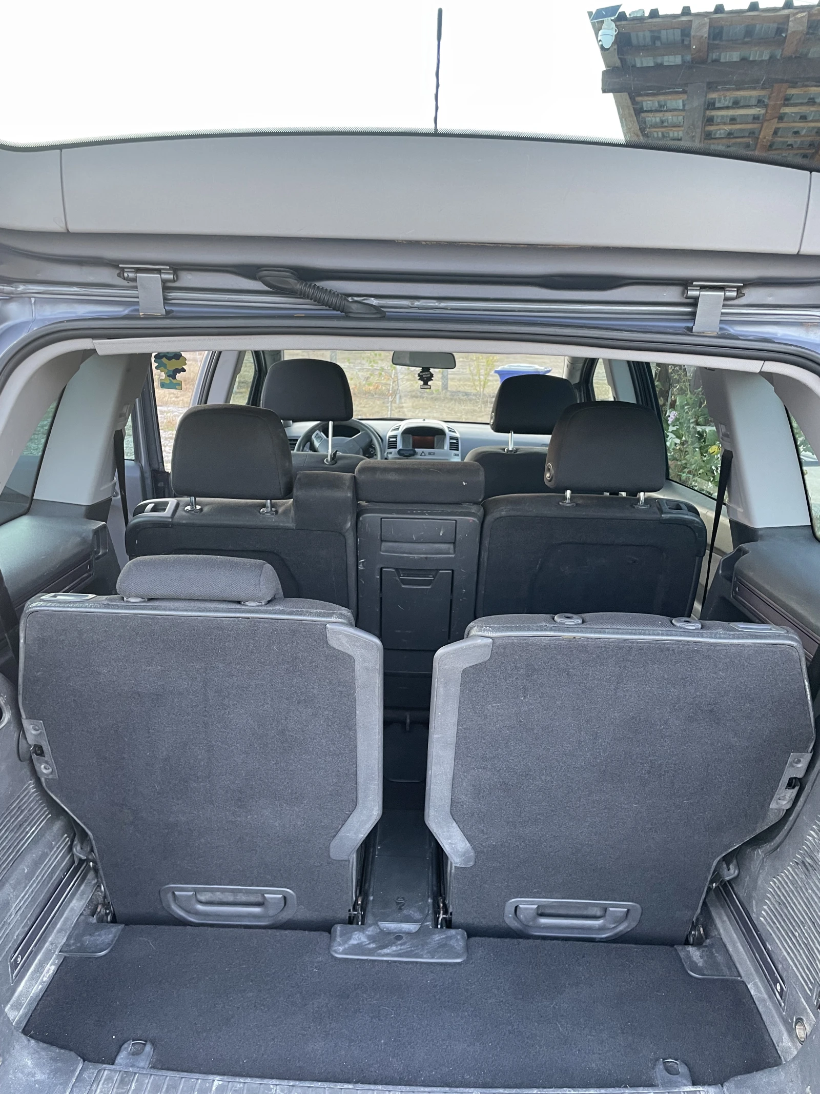 Opel Zafira 1.9CDTI 7 МЕСТА, снимка 15 - Автомобили и джипове - 56323234