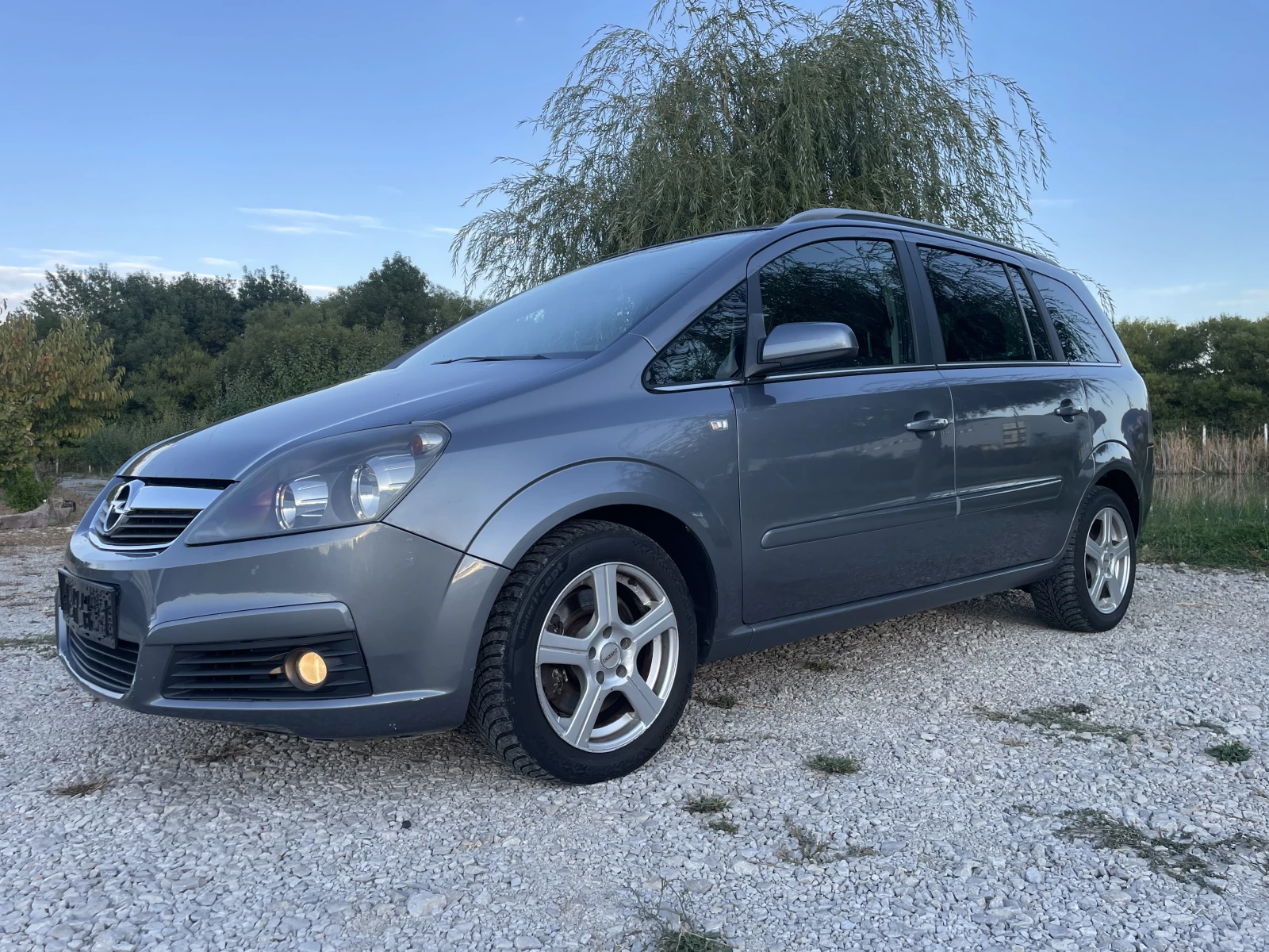 Opel Zafira 1.9CDTI 7 МЕСТА, снимка 3 - Автомобили и джипове - 56323234