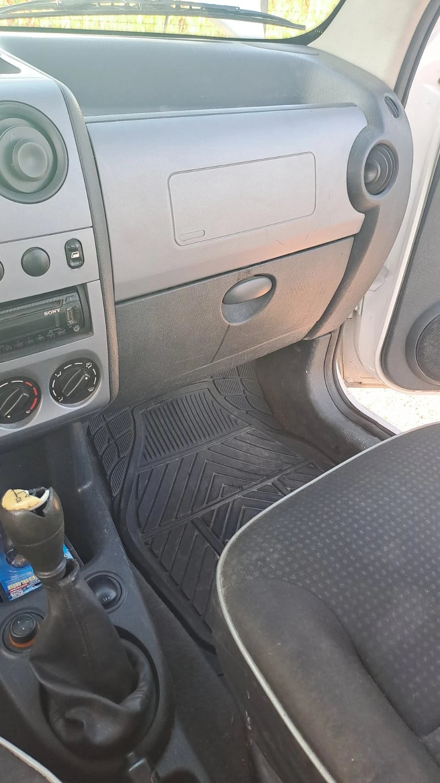 Peugeot Partner 1.6 HDI, снимка 4 - Автомобили и джипове - 56353835