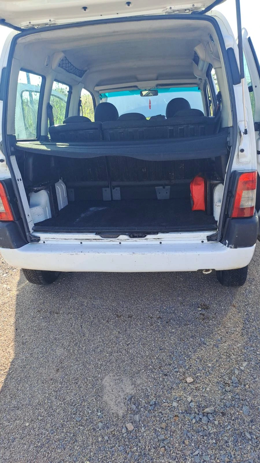 Peugeot Partner 1.6 HDI, снимка 2 - Автомобили и джипове - 56353835
