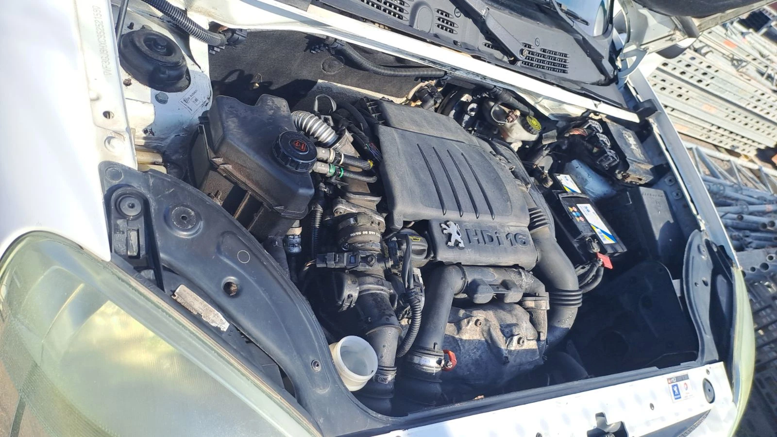 Peugeot Partner 1.6 HDI, снимка 8 - Автомобили и джипове - 56353835