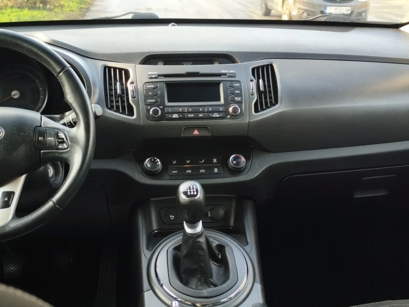 Kia Sportage 1.7 CRDi   2014  Пълна сервизна, снимка 11 - Автомобили и джипове - 53207735