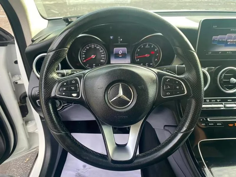 Mercedes-Benz GLC 300 PANO/KEYLESS/NAVI/ПОДГРЕВ/LANE ASSIST/, снимка 12 - Автомобили и джипове - 48402404