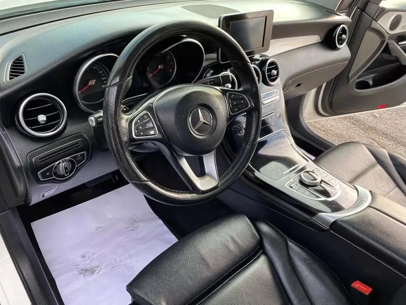 Mercedes-Benz GLC 300 PANO/KEYLESS/NAVI/ПОДГРЕВ/LANE ASSIST/, снимка 11 - Автомобили и джипове - 48402404