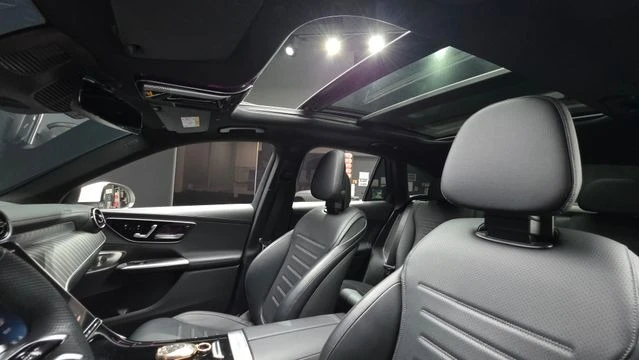 Mercedes-Benz GLC 300 ОБДУХВАНЕ/ПАНОРАМА/ДИСТРОНИК/360 КАМЕРИ, снимка 5 - Автомобили и джипове - 55049403
