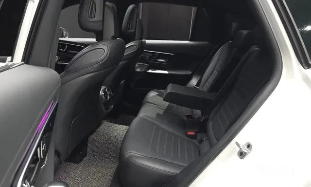 Mercedes-Benz GLC 300 ОБДУХВАНЕ/ПАНОРАМА/ДИСТРОНИК/360 КАМЕРИ, снимка 10 - Автомобили и джипове - 55049403