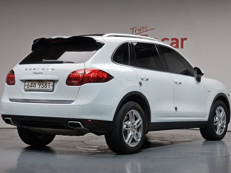 Porsche Cayenne 3.0 Diesel| 245к.с., снимка 2 - Автомобили и джипове - 56071405