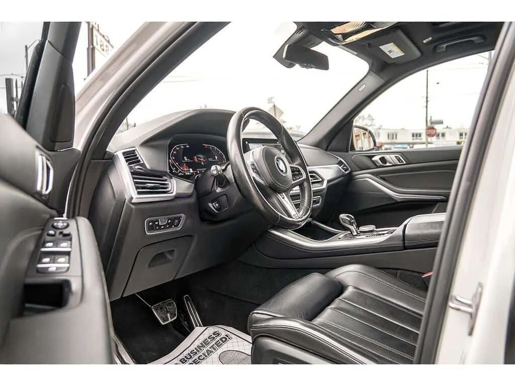 BMW X5 * xDrive40i | M SPORT | CLEAN CARFAX | PANO | NAVI, снимка 10 - Автомобили и джипове - 54114457