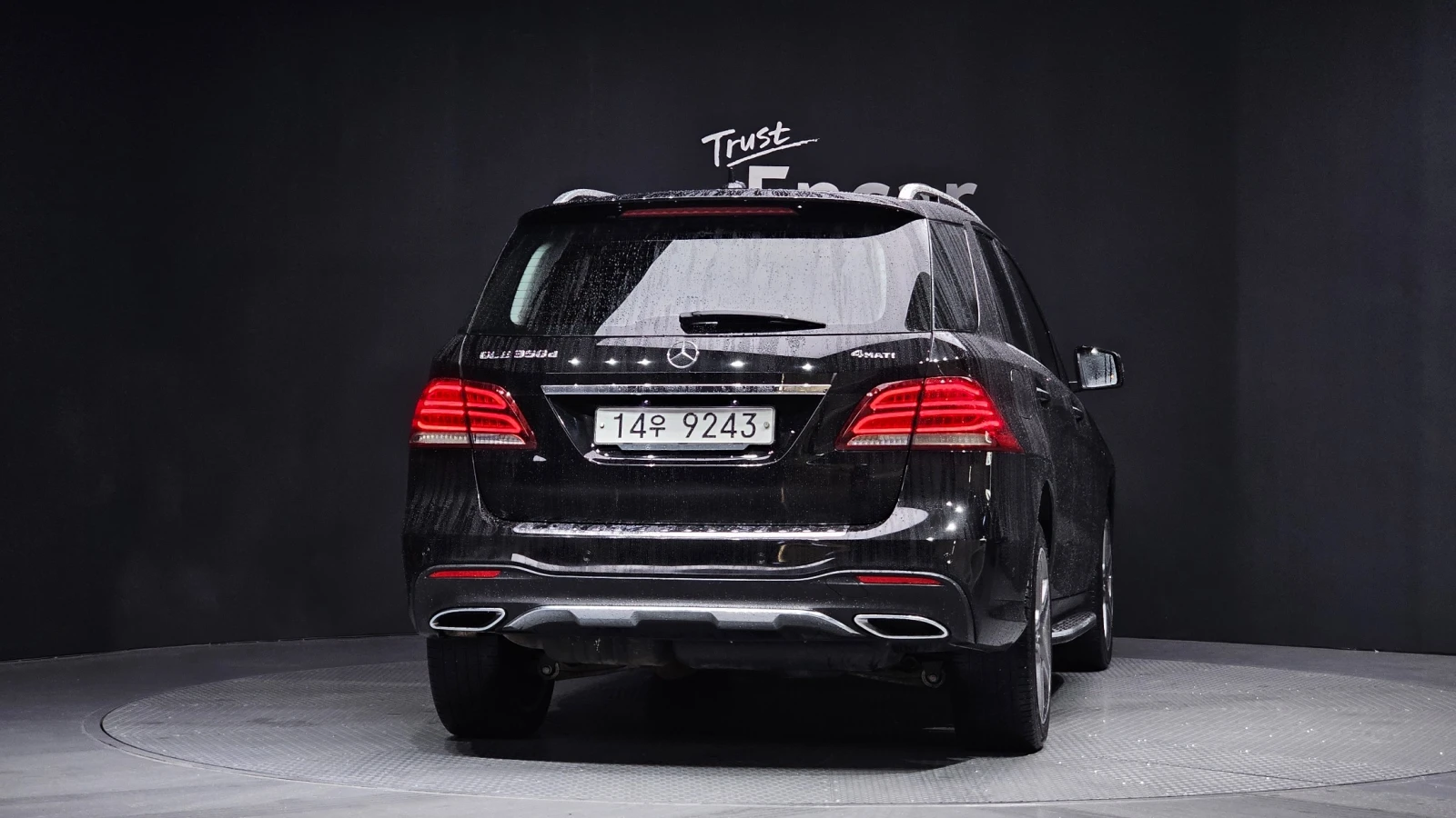 Mercedes-Benz GLE 350 4Matic * KAMЕРА * ОБДУХ * М. ТОЧКА * ПАНО, снимка 4 - Автомобили и джипове - 55200485