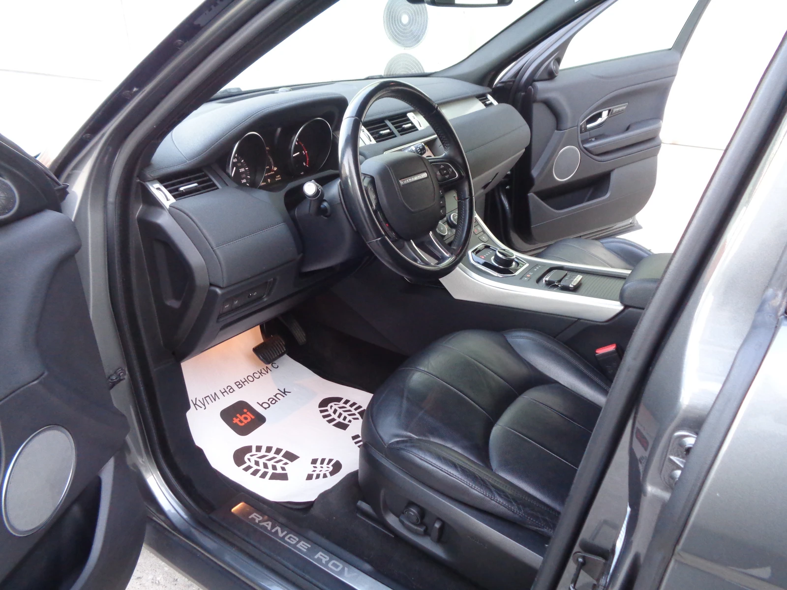 Land Rover Evoque 2.0D-E6-4X4-KOJA-NAVI-AVTOMAT-9G-BARTER-LIZING, снимка 11 - Автомобили и джипове - 56339247