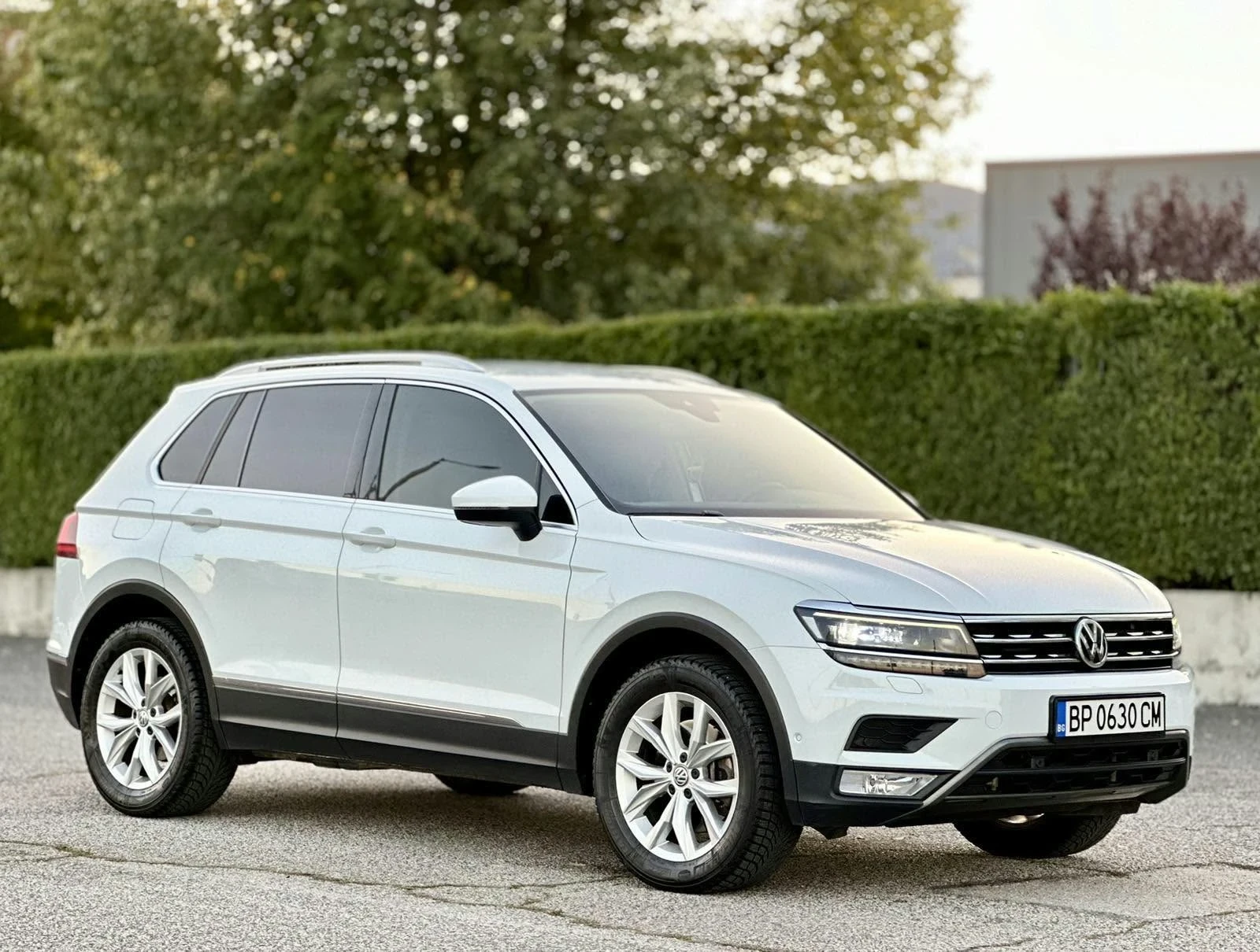 VW Tiguan, снимка 16 - Автомобили и джипове - 56433230