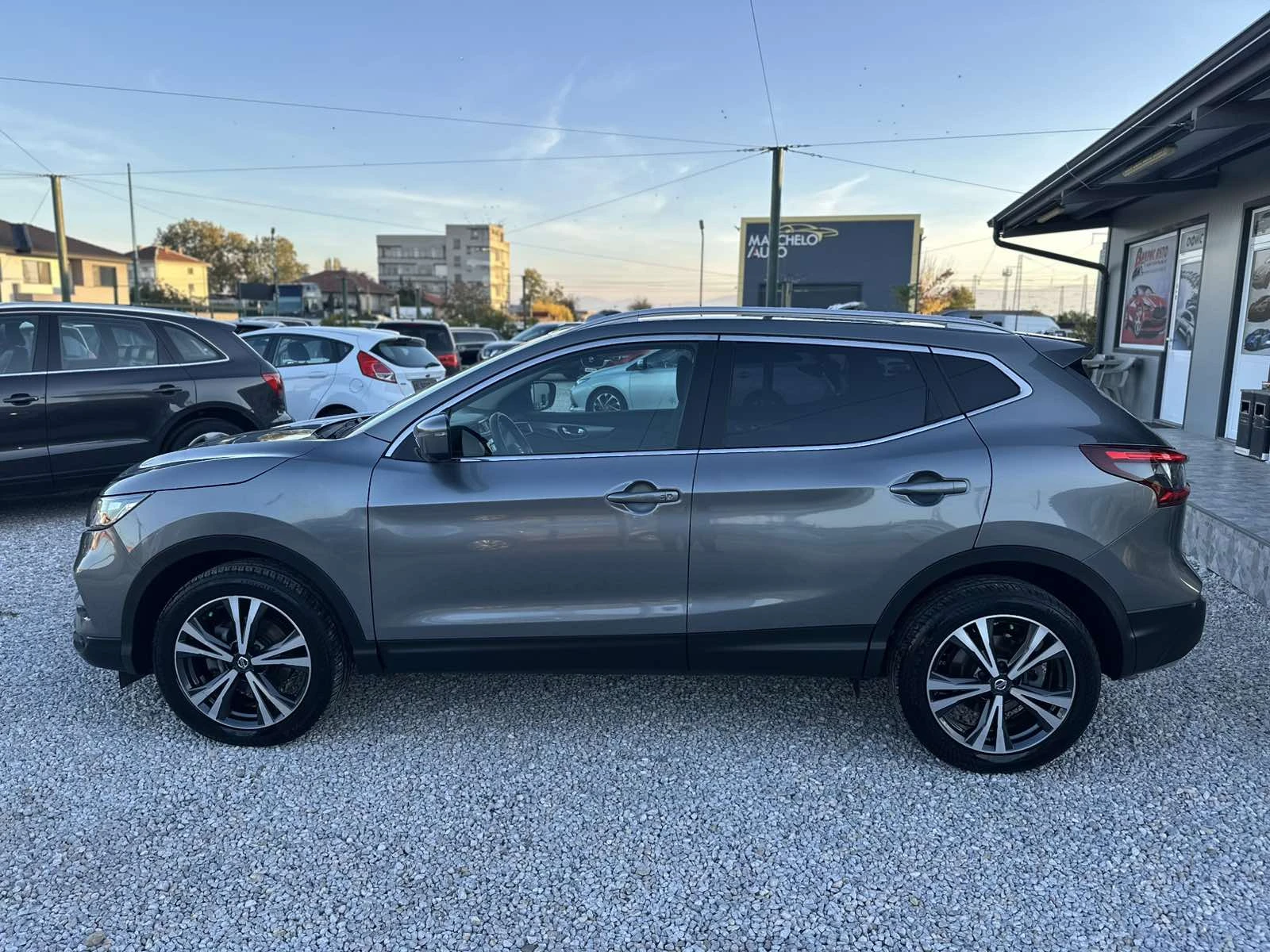 Nissan Qashqai 1.6DCI* NAVI* PANO* KEYLESS* TOP | Mobile.bg � ����������� 3