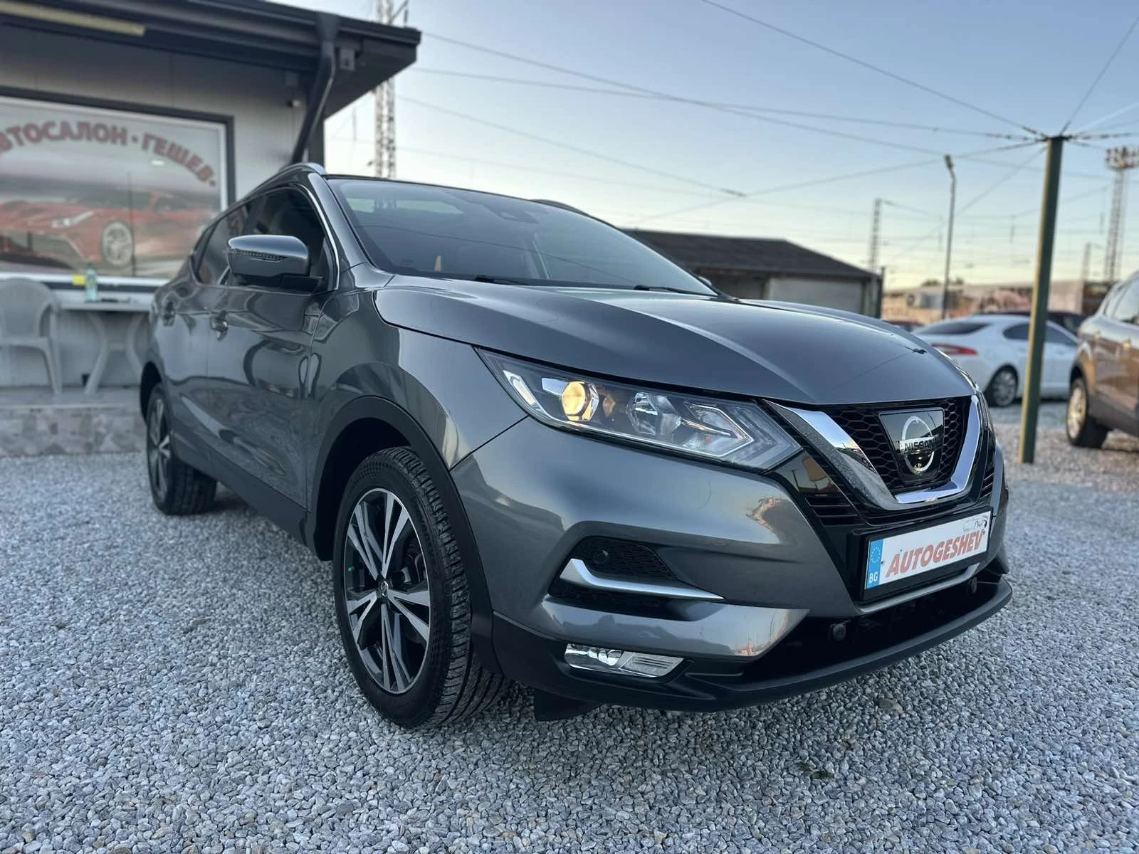 Nissan Qashqai 1.6DCI* NAVI* PANO* KEYLESS* TOP | Mobile.bg � ����������� 7