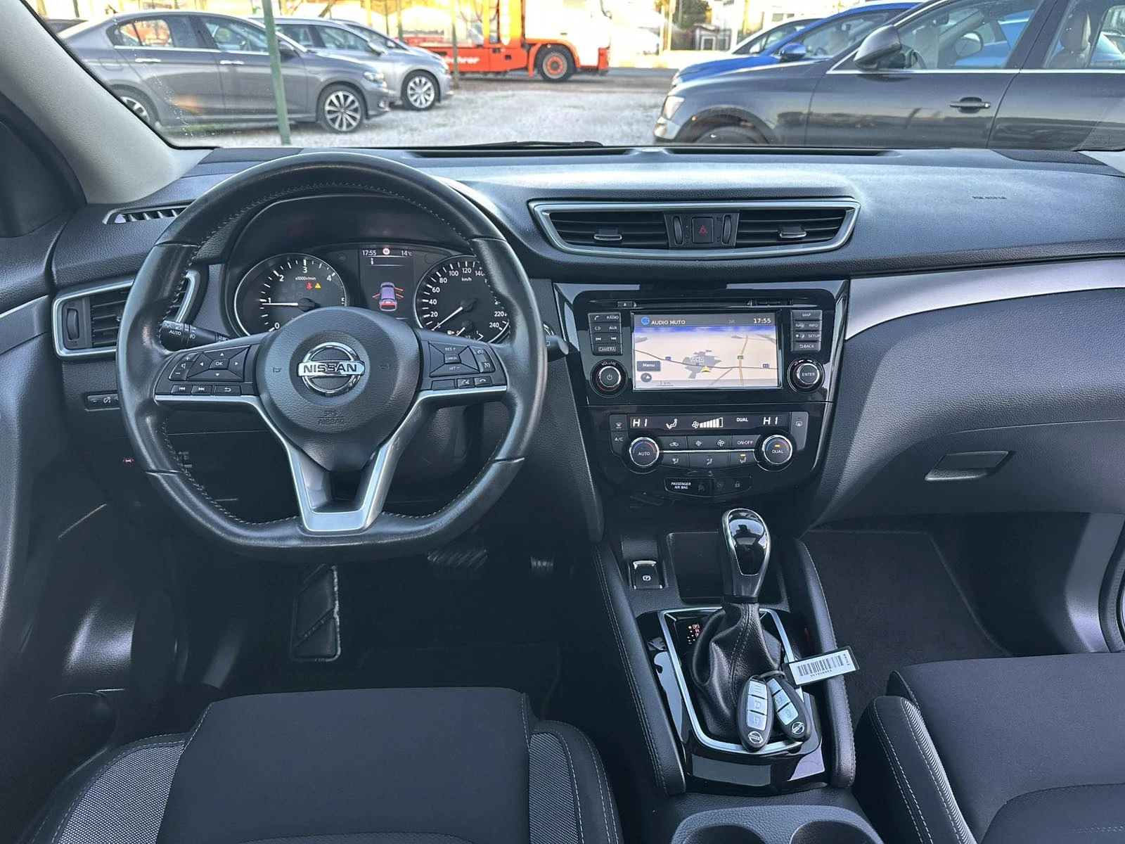 Nissan Qashqai 1.6DCI* NAVI* PANO* KEYLESS* TOP | Mobile.bg � ����������� 12