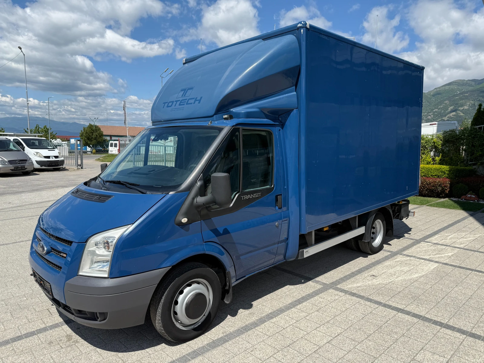 Ford Transit 2.4TDCI 3.5т. 3.60м. Клима Падащ борд  - изображение 3
