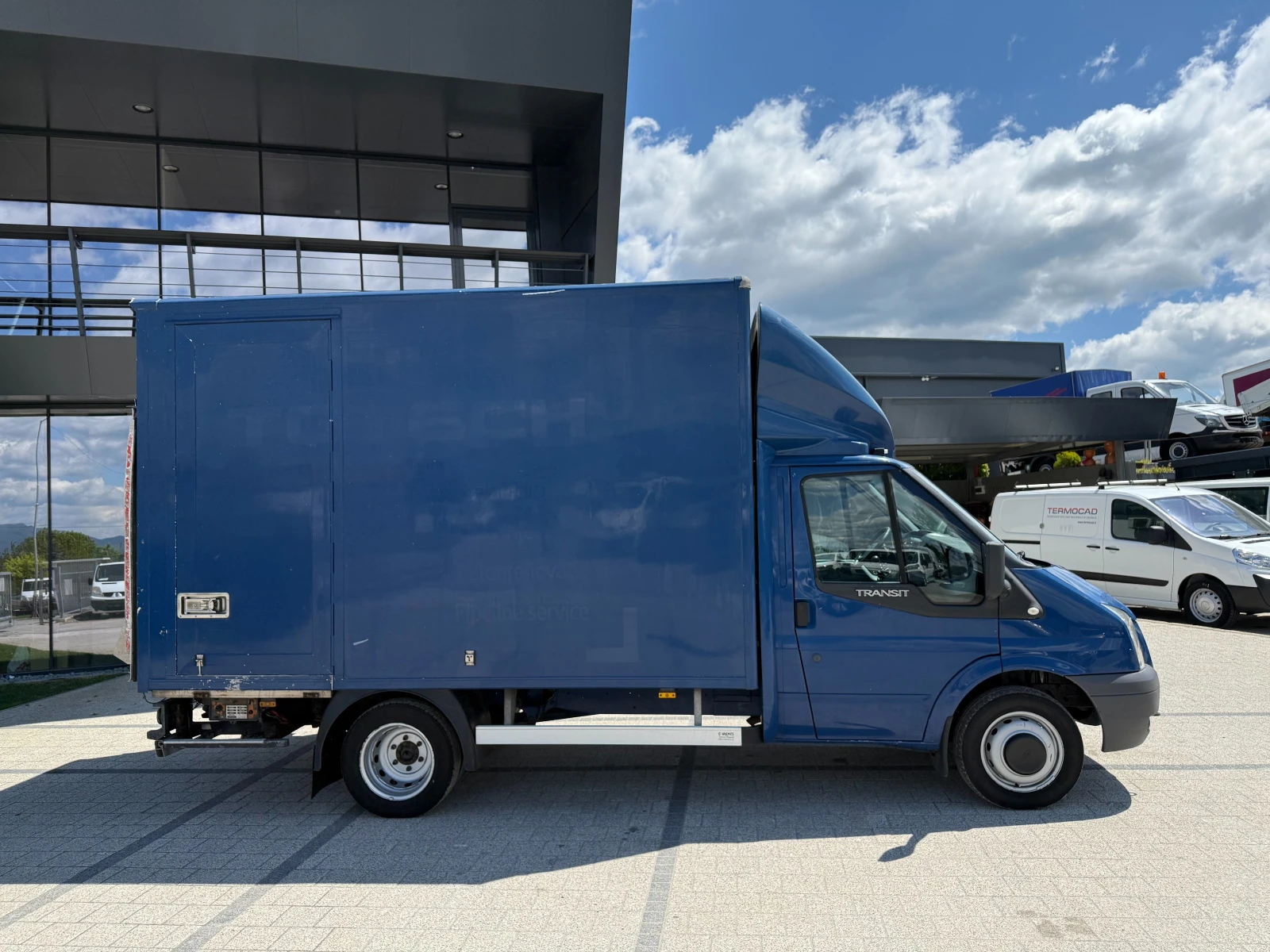 Ford Transit 2.4TDCI 3.5т. 3.60м. Клима Падащ борд  - изображение 8