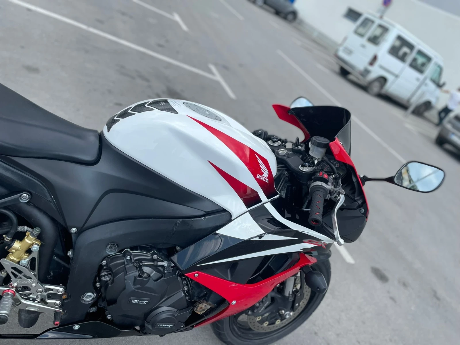 Honda Cbr 600 RR - изображение 9