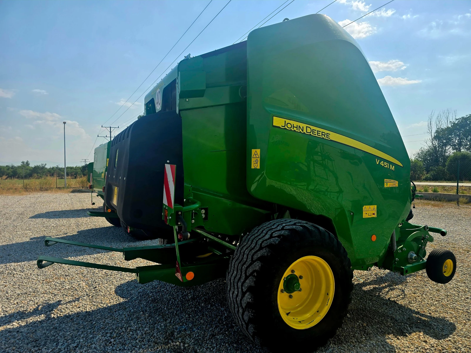 Балировачка John Deere V451M - изображение 9