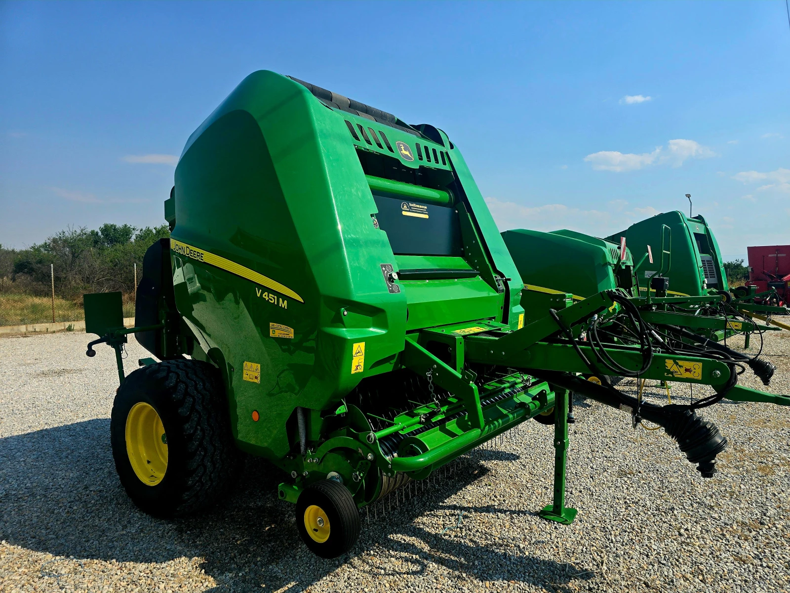 Балировачка John Deere V451M - изображение 5