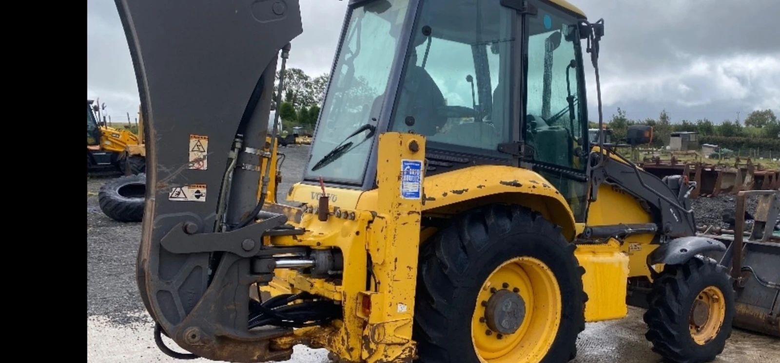 Багер Volvo BL61, снимка 6 - Индустриална техника - 55558797