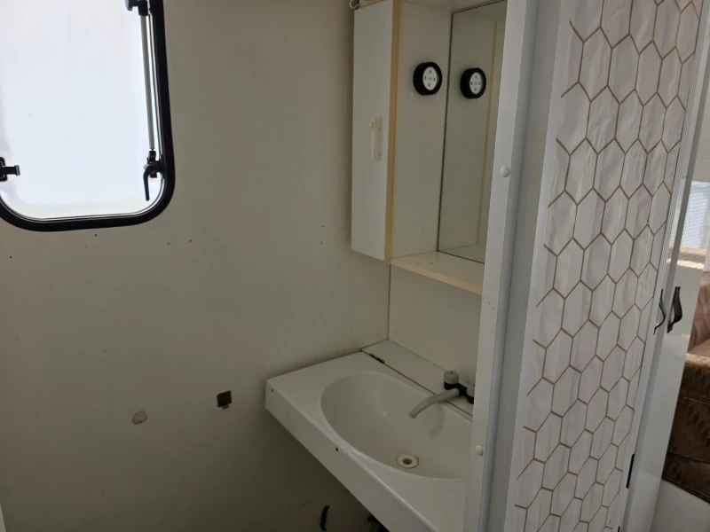 Каравана ABI KIP 48, снимка 15 - Каравани и кемпери - 52545406