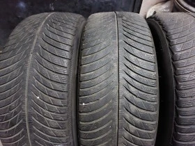 Гуми Зимни 225/55R18, снимка 2 - Гуми и джанти - 39125971