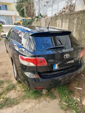 Toyota Avensis 1.8 Бензин/газ, снимка 3