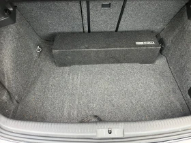 VW Golf 2.0Tdi - DSG - Navi - SWISS , снимка 12