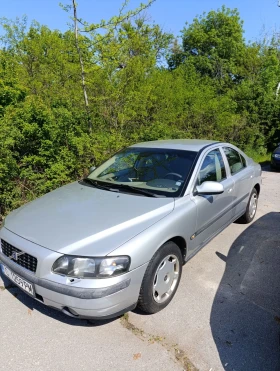 ������ Volvo S60