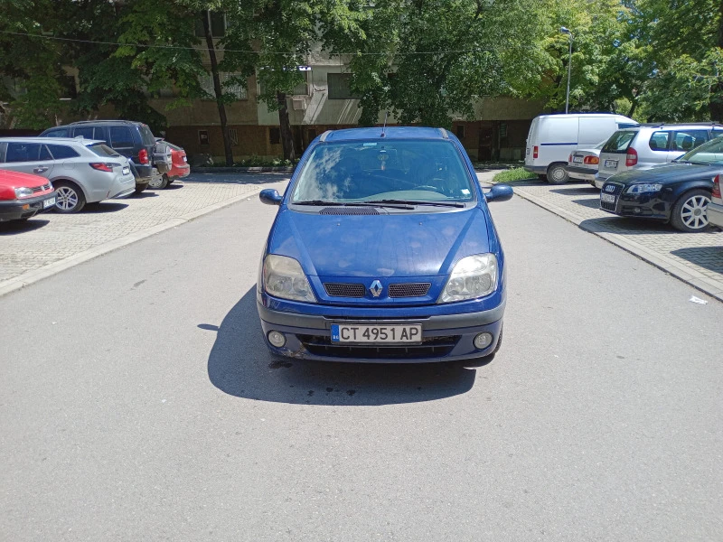 Renault Scenic, снимка 4 - Автомобили и джипове - 46723442