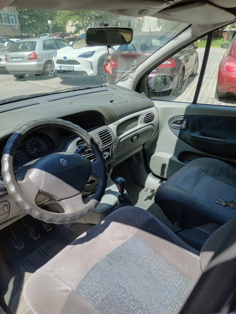 Renault Scenic, снимка 5 - Автомобили и джипове - 46723442