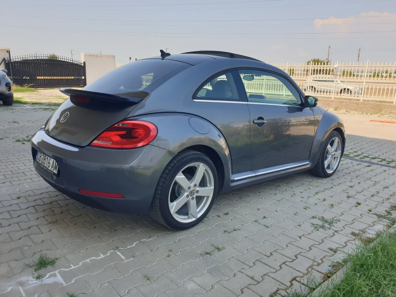 VW Beetle 2.0 TDi 6ск. Топ Екстри ., снимка 11 - Автомобили и джипове - 45640485