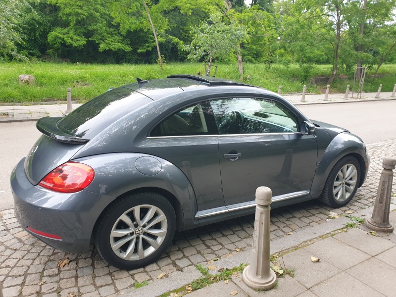 VW New beetle 2.0 TDi, снимка 12 - Автомобили и джипове - 45640485