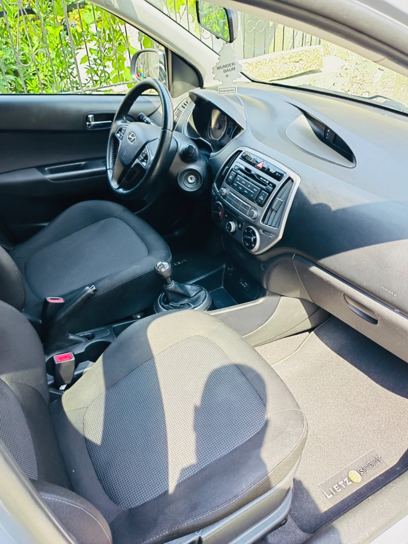 Hyundai I20 1.25i  Фейслифт  ЕВРО 6, снимка 8 - Автомобили и джипове - 47236068