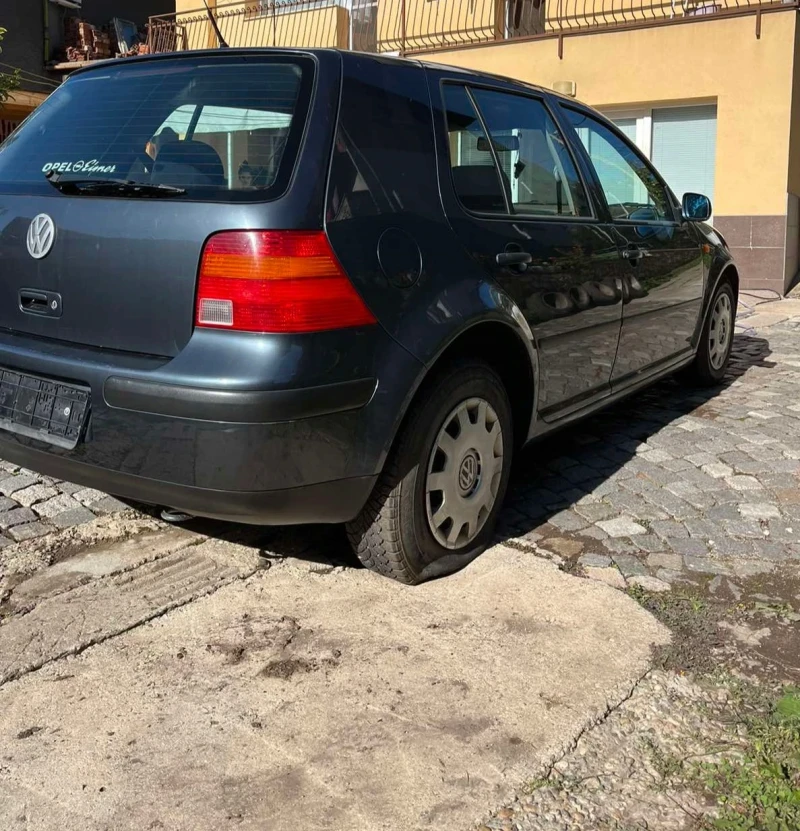 VW Golf, снимка 2 - Автомобили и джипове - 47569514