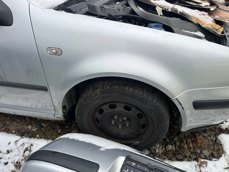 VW Golf 1.4 Бензин, снимка 5 - Автомобили и джипове - 52278497