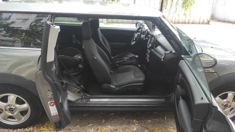 Mini Clubman, снимка 8 - Автомобили и джипове - 52344170