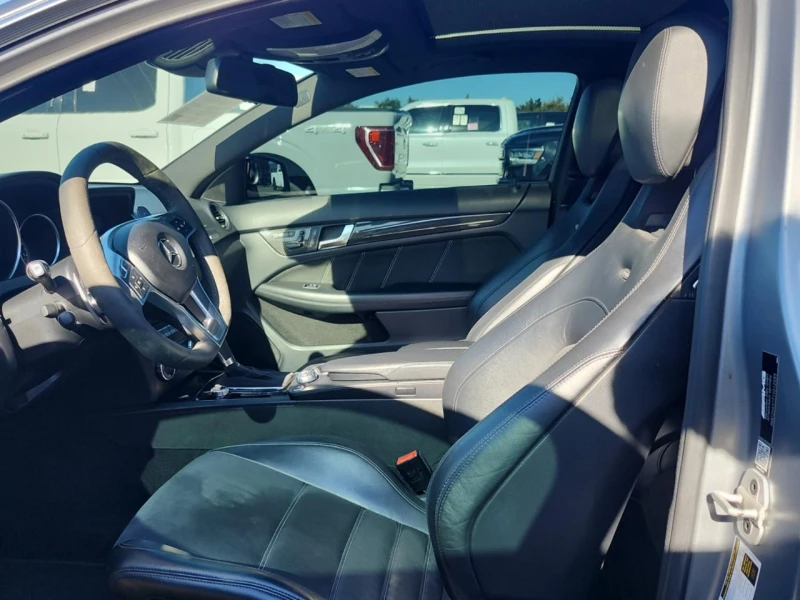 Mercedes-Benz C 63 AMG Coupe* RWD* Carbon* Alcantara* ЛИЗИНГ* , снимка 6 - Автомобили и джипове - 52317723