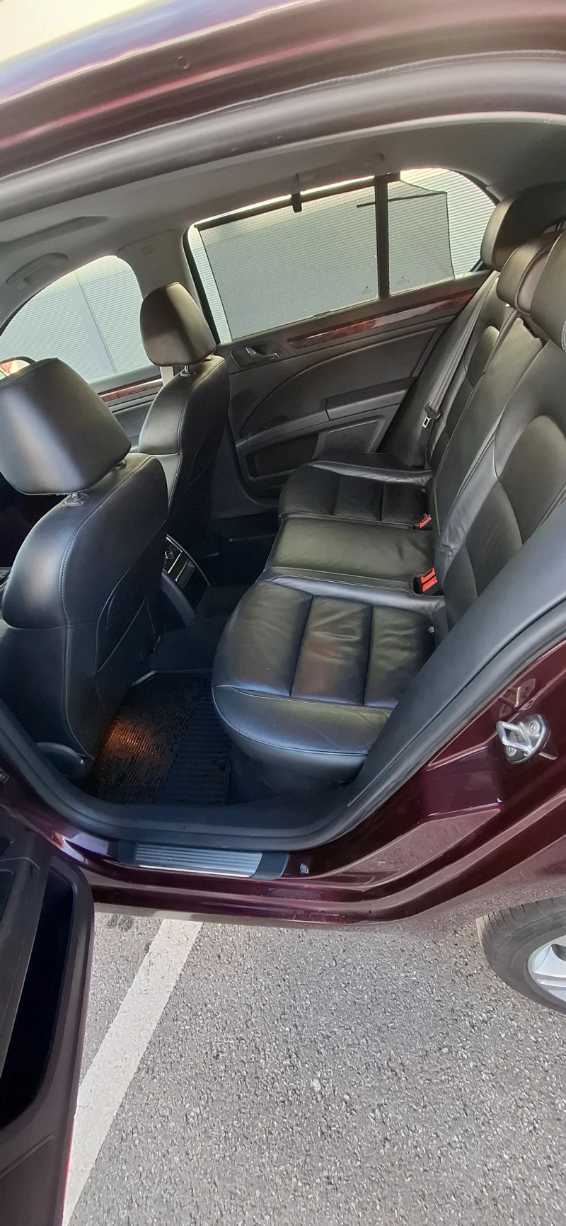 Skoda Superb 2.0 TDI, снимка 11 - Автомобили и джипове - 52634556