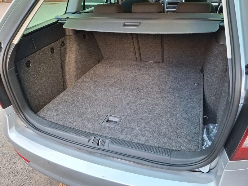 Skoda Octavia 1.4 tsi, снимка 12 - Автомобили и джипове - 53035346