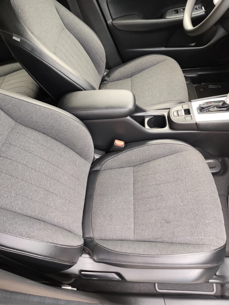 Honda Jazz 1.5 Hibrid, снимка 16 - Автомобили и джипове - 53403787