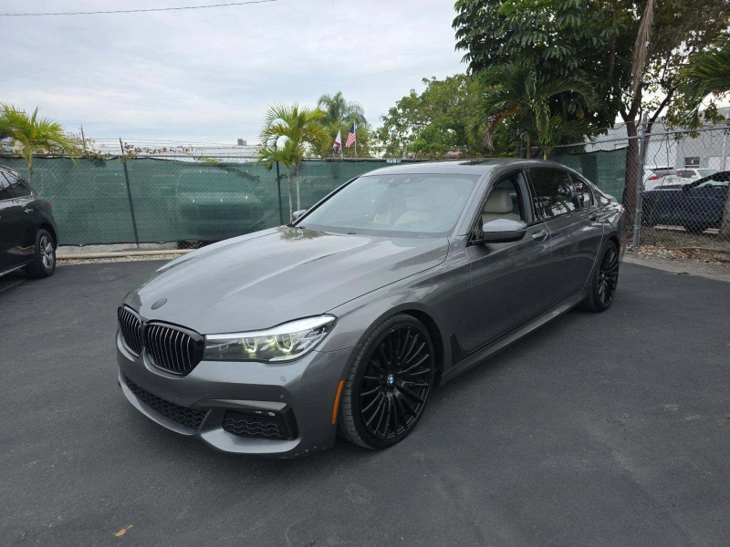 BMW 740 M* SPORT* HARMON* KARDON* LANE* ASSIST* 