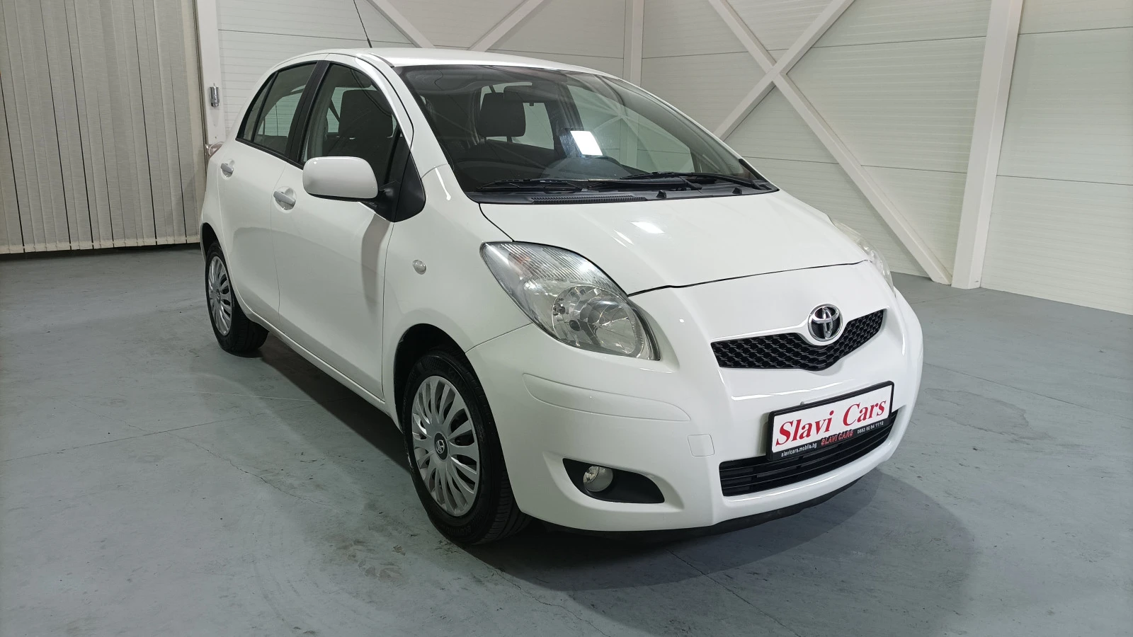 Toyota Yaris 1.0 vvti - изображение 3