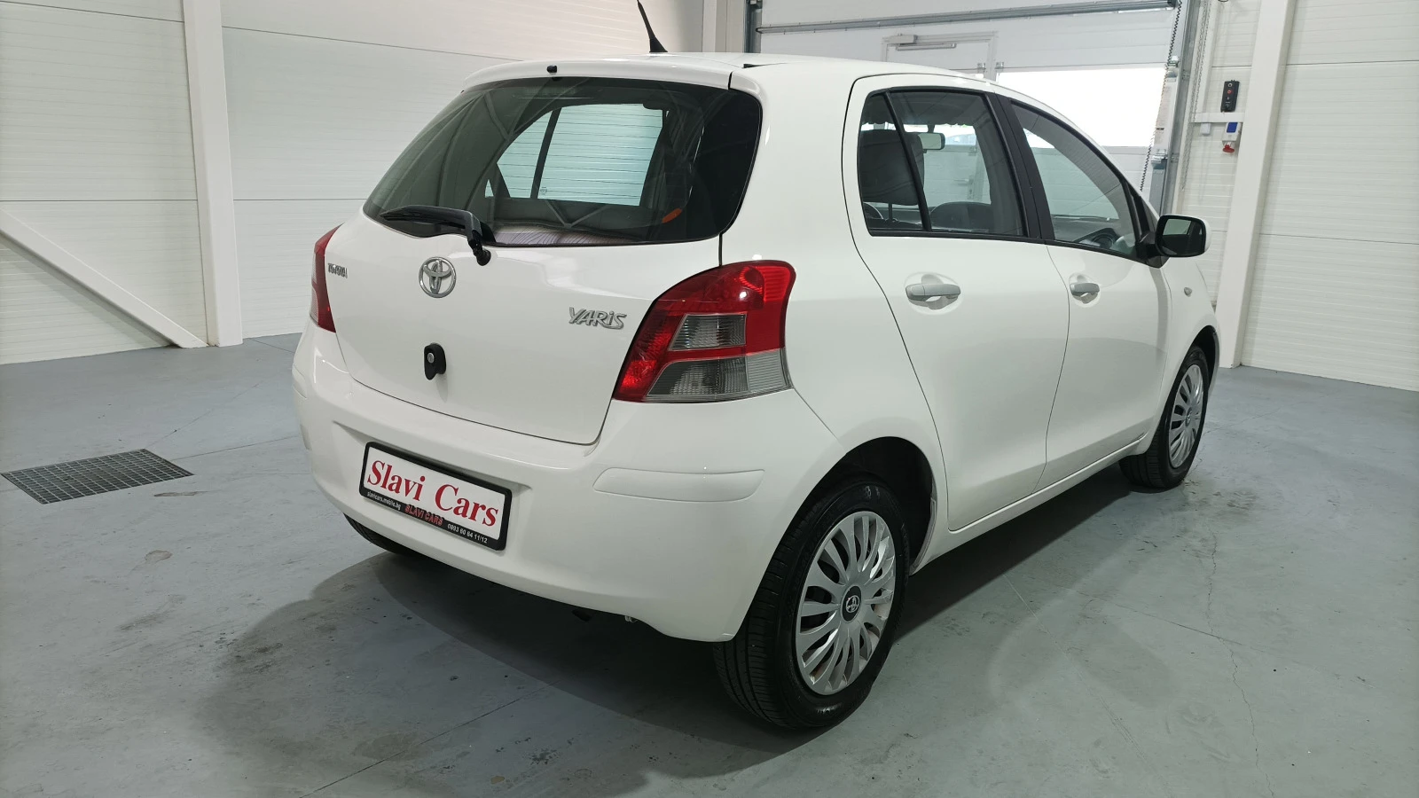 Toyota Yaris 1.0 vvti - изображение 5