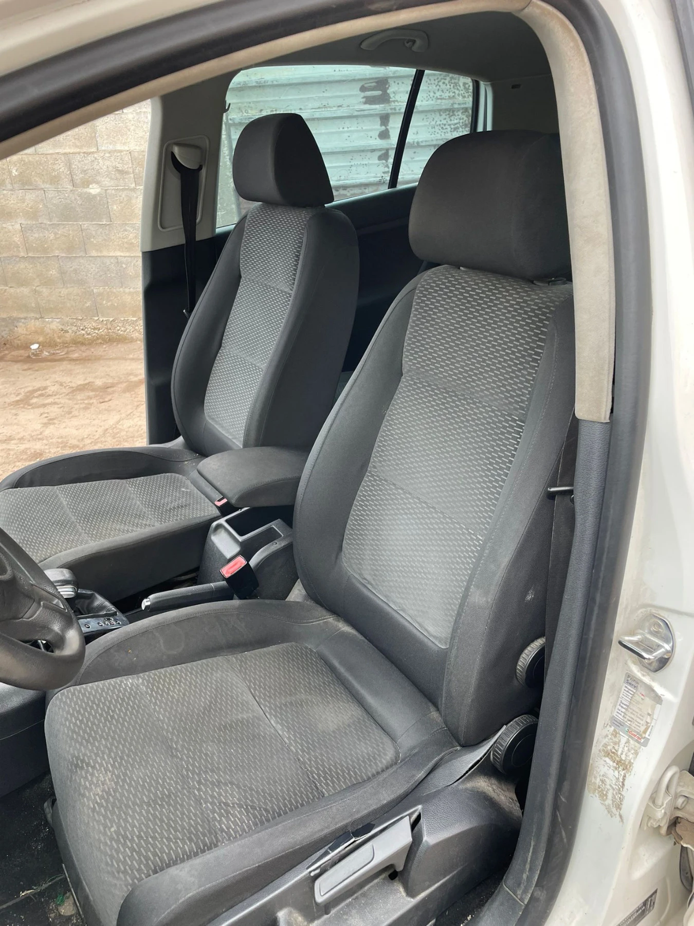 VW Golf Plus 1.6TDI DSG | Mobile.bg — изображение 12