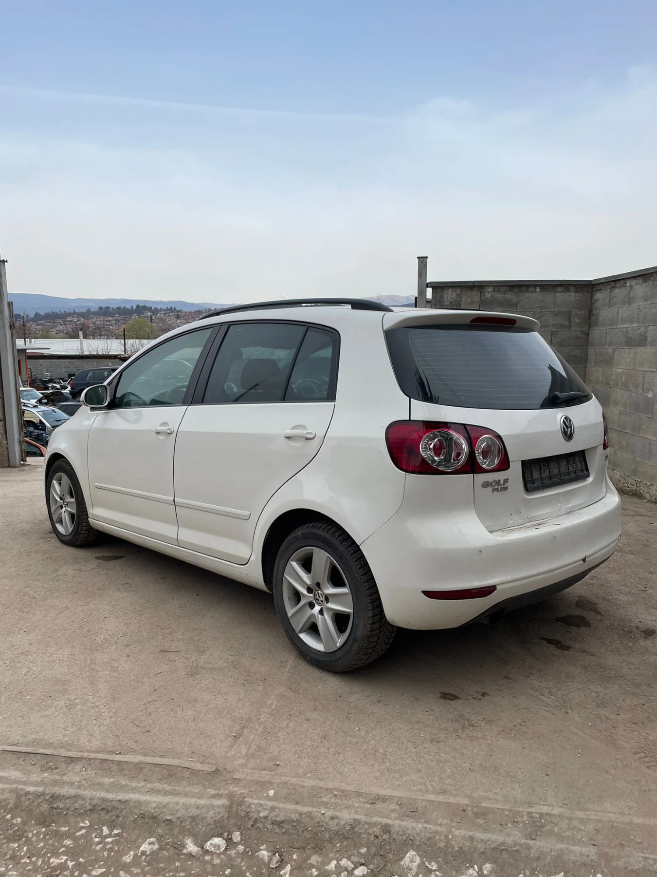 VW Golf Plus 1.6TDI DSG - изображение 5